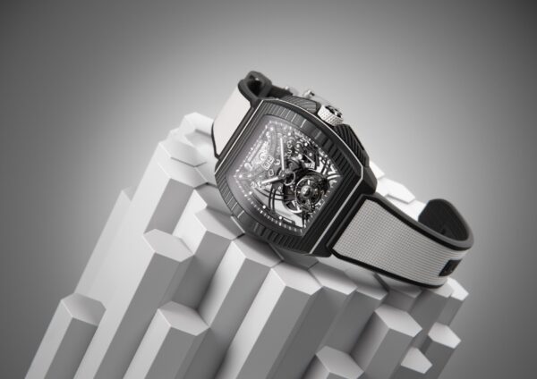 Flying Tourbillon Grand Date Carbon White - Image 4